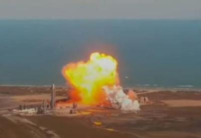 Após teste de lançamento, protótipo de foguete explode nos EUA