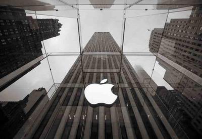 Apple terá de explicar venda de iPhones sem carregador