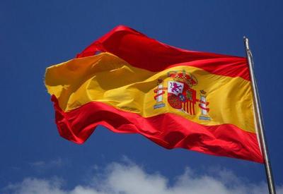 Ex-padre é condenado a 30 anos de prisão por abuso infantil na Espanha