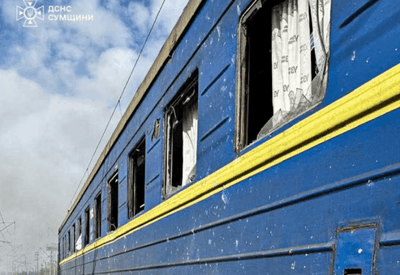 Ataque russo com drones atinge estação ferroviária na Ucrânia e deixa 1 morto e 30 feridos