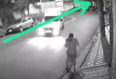 VÍDEO: atirador misterioso dispara contra pedestres com arma de chumbinho em SP
