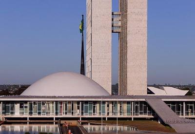 Atos em Brasília homenageiam vítimas da Covid-19