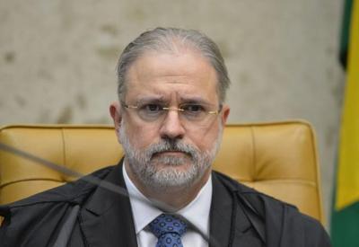 Augusto Aras abre apuração preliminar contra André Mendonça