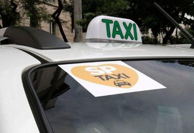 Prefeitura de SP cadastra quase 70 mil taxistas para receberem auxílio