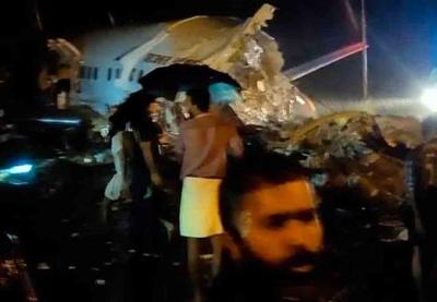 Avião com 191 passageiros sofre acidente ao pousar na Índia