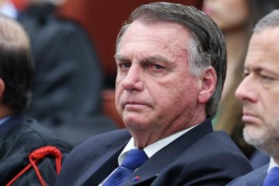 Bolsonaro pede a Moraes para realizar procedimento na pele após julgamento  