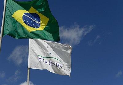 Brasil e Argentina retomam discussões sobre moeda comum do Mercosul