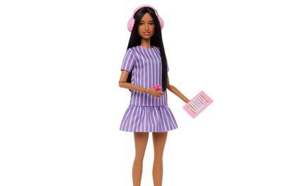 Barbie anuncia lançamento de sua primeira boneca com autismo