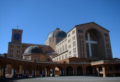 Turismo religioso em Aparecida pode ficar mais caro com taxa proposta pela prefeitura