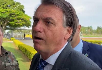 Bolsonaro cita nova onda da covid, mas descarta fechar aeroportos