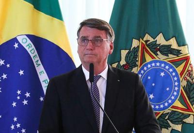 Bolsonaro participa da apresentação dos oficiais-generais promovidos