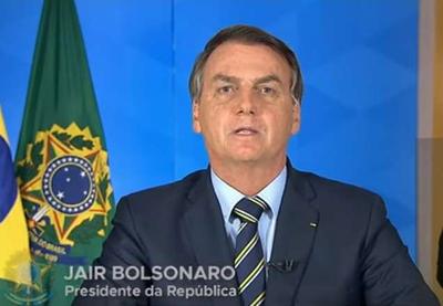 Bolsonaro critica medidas de isolamento e o fechamento de escolas