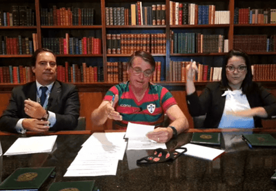 Bolsonaro diz que acusações de Moro contra ele são uma "farsa"