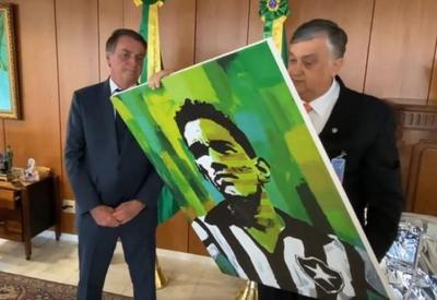 Bolsonaro sanciona lei sobre clube-empresa