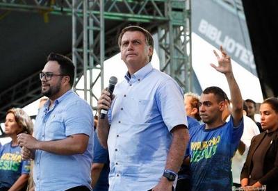 Bolsonaro visita o Recife, que enfrenta tragédia por causa da chuva