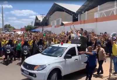 Bolsonaro faz campanha no Piauí em busca de votos dos nordestinos