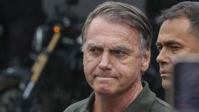 Imprensa internacional destaca início da pena de Bolsonaro 