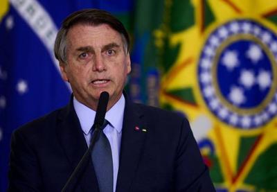 Bolsonaro volta a defender retorno das aulas presenciais