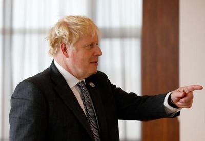 Reino Unido vai reduzir medidas de restrição, diz Boris Johnson