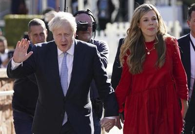 Boris Johnson e esposa anunciam nascimento da filha
