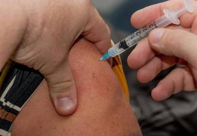 Governo compra 46 milhões de doses da vacina CoronaVac