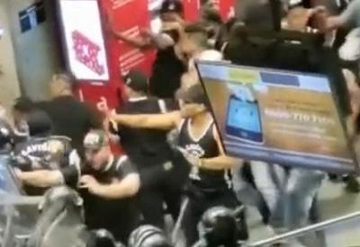 SP: estação de metrô é palco de confronto entre torcedores e seguranças