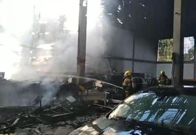 Vídeo: incêndio atinge garagem da Presidência da República