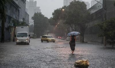 Chuva deixa toda a cidade de São Paulo em atenção para alagamentos