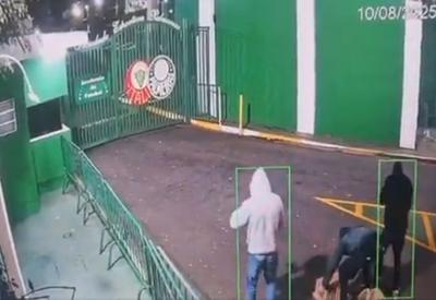 Centro de Treinamento do Palmeiras é alvo de vandalismo; veja vídeo