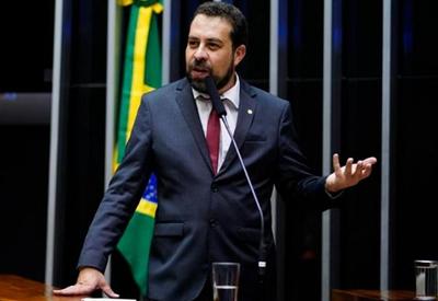Boulos sobre operação: "Que seja só o começo da responsabilização de Bolsonaro"
