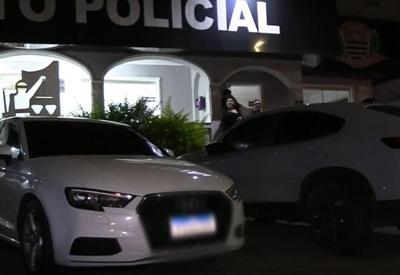 SP: Homens encapuzados atacam estacionamento e levam carros de luxo