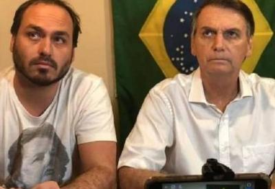 Bolsonaro vai a hospital de Brasília acompanhar Carlos em exames