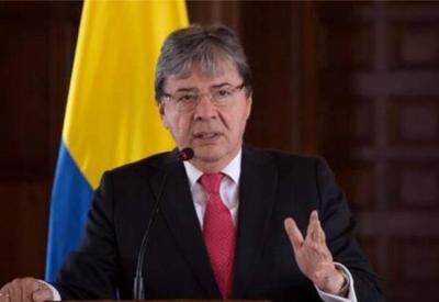 Ministro da Defesa da Colômbia morre por complicações da covid-19