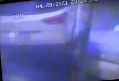 Vídeo: ladrões passam por cima de carro durante fuga