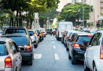 Venda de veículos cresce 25% no primeiro bimestre do ano, diz Fenabrave