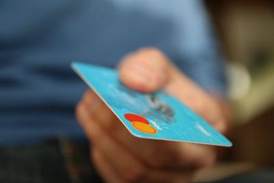 Cartão de crédito vira ´cartão de dívida´ para milhões de brasileiros