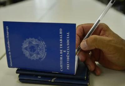 Brasil cria 232 mil vagas de emprego com carteira assinada em agosto