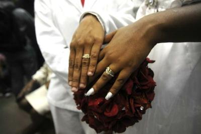 Casamento gay cresce 5 vezes mais que união hétero no Brasil