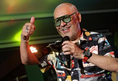 Chrigor Lisboa, ex-vocalista do grupo Exaltasamba, é internado e se afasta dos palcos por 10 dias