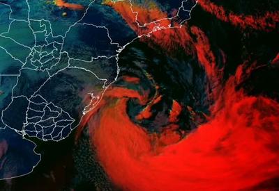 Ciclone extratropical: ventos atingem mais de 120 km/h em Santa Catarina e no Rio Grande do Sul