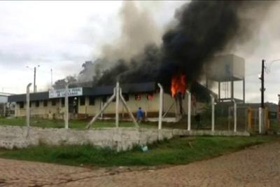 Cinco detentos morrem durante incêndio em presídio no interior do RS