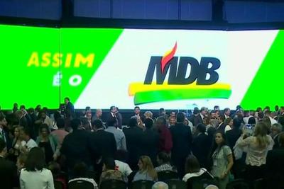 Convenção do PMDB aprova mudança de nome do partido para MDB