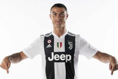 Cristiano Ronaldo é apresentado pela Juventus nesta segunda-feira 