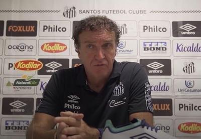 Cuca avalia eliminação do Santos como "lição" para Libertadores