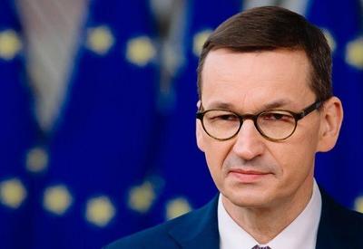 Polônia anuncia plano para suspender importações de petróleo russo