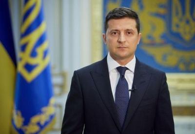 Ucrânia prepara decreto de estado de emergência e recruta reservistas
