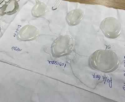 Detran apreende mais de 100 dedos de silicone que eram usados por autoescolas