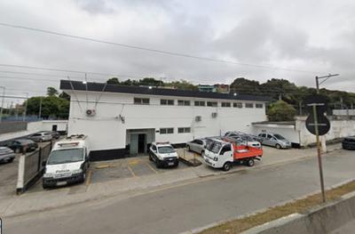 Mulher em situação de rua tem corpo queimado por populares em Itapevi (SP)