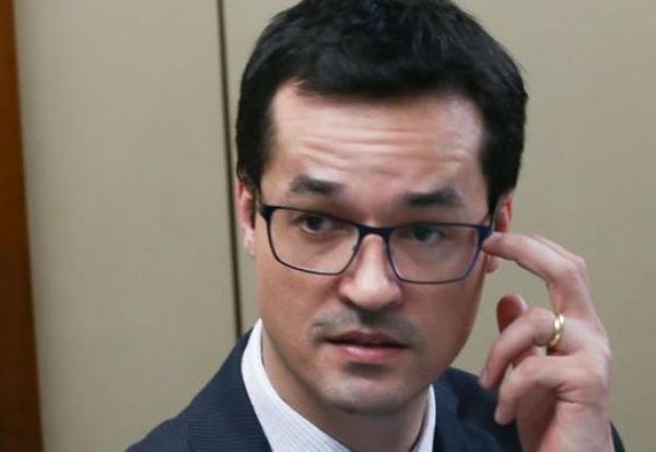 Imagem da notícia: Deltan aposta em troca no comando do TSE pra ter candidatura confirmada nas eleições deste ano