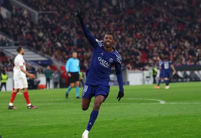 Bola de Ouro 2025: Dembélé é eleito o melhor jogador do mundo; Raphinha fica em 5º